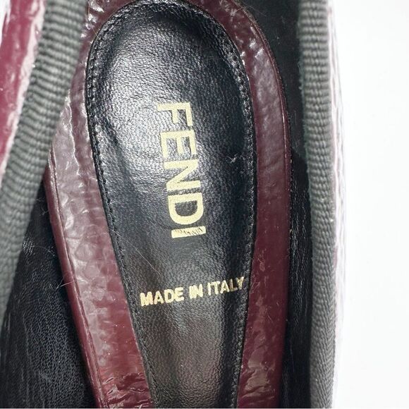Fendi Burgundy Textured Patent‎ Peep Toe Pumps w/Bow Grosgrain Bow Sculptured 7M - Picture 10 of 16